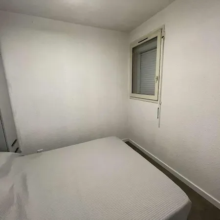 2 Pieces Avec Loggia Et Piscine A 100m De La - - Fr-1-250-250 * Le Grau-du-Roi